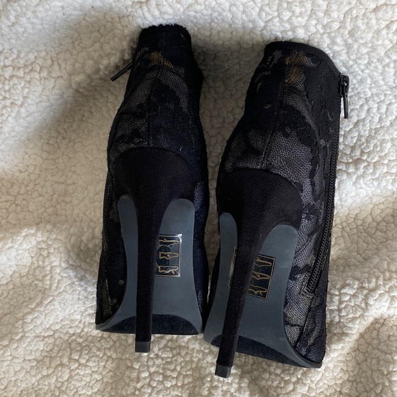 Shoemint “Cena” Peep Toe Floral Mesh Boots - Picture 6 of 9